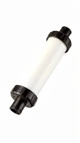 Purificador de agua de tecnología avanzada eliminando contaminantes y partículas disueltas